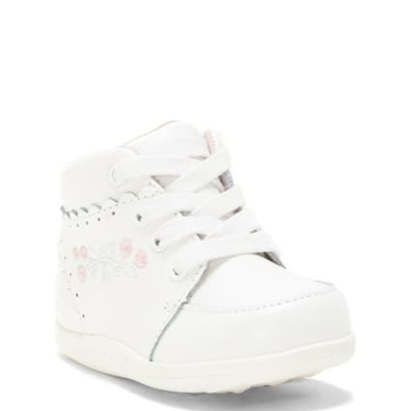 sole play Other - Sole Play Lucie Sneaker in white